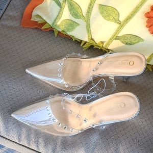 Olivia Ferguson Clear Heels Size 10